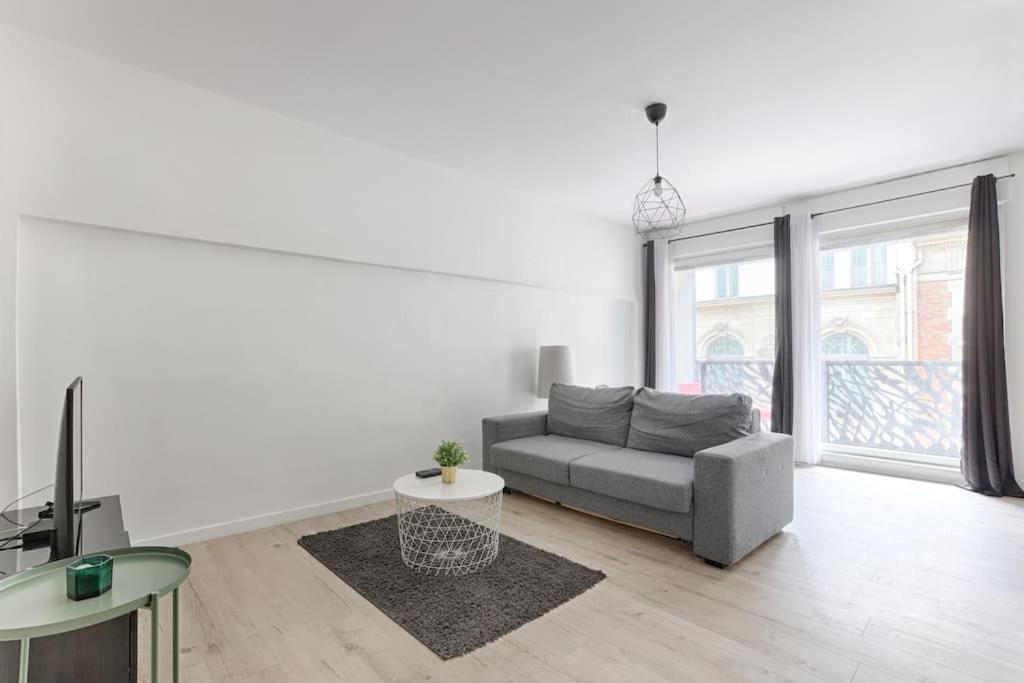 Champs Elysees Haussmann Charming 1br * Parijs